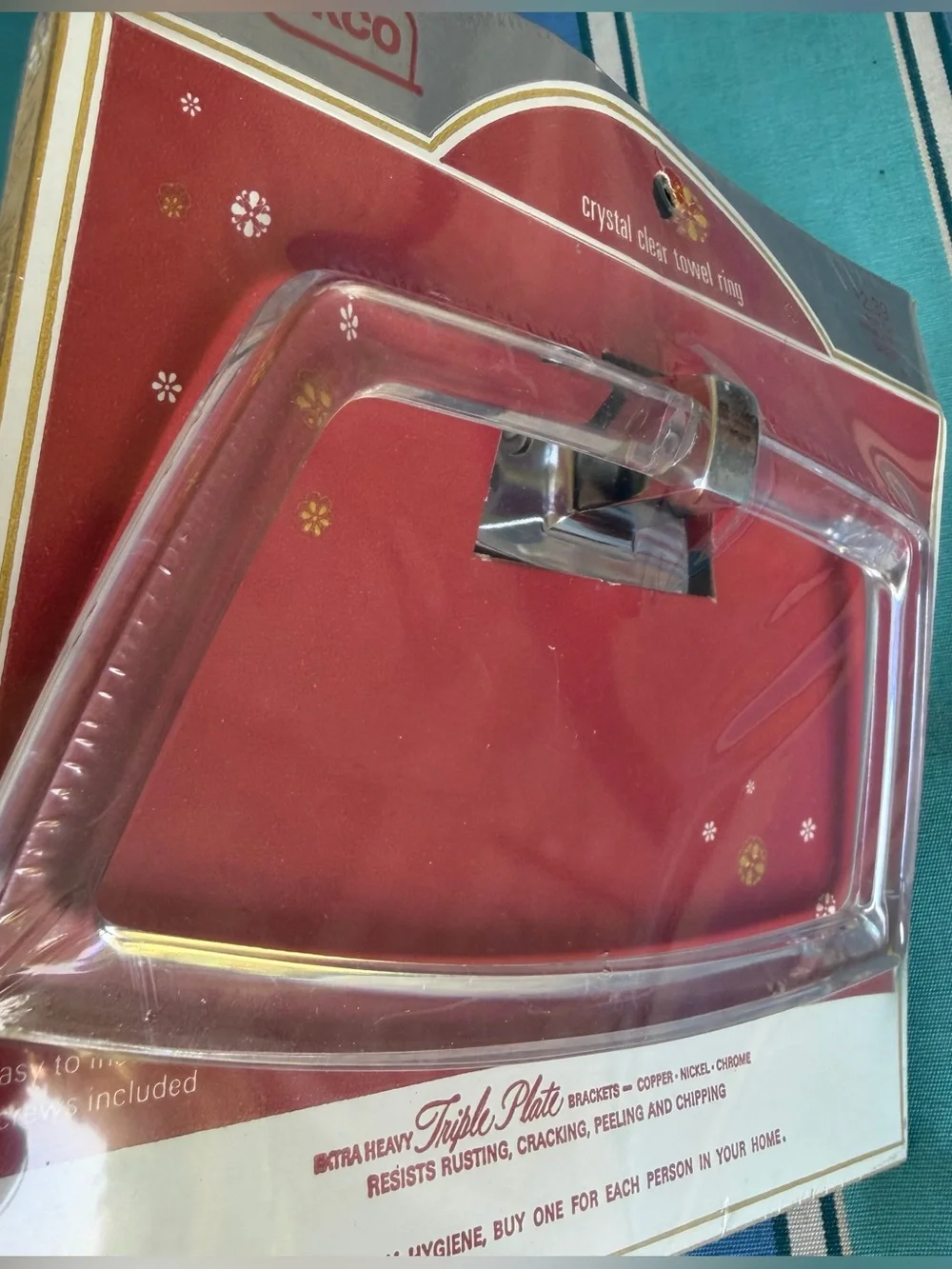 🍒💣 Vintage MCM Ekco crystal clear towel ring
